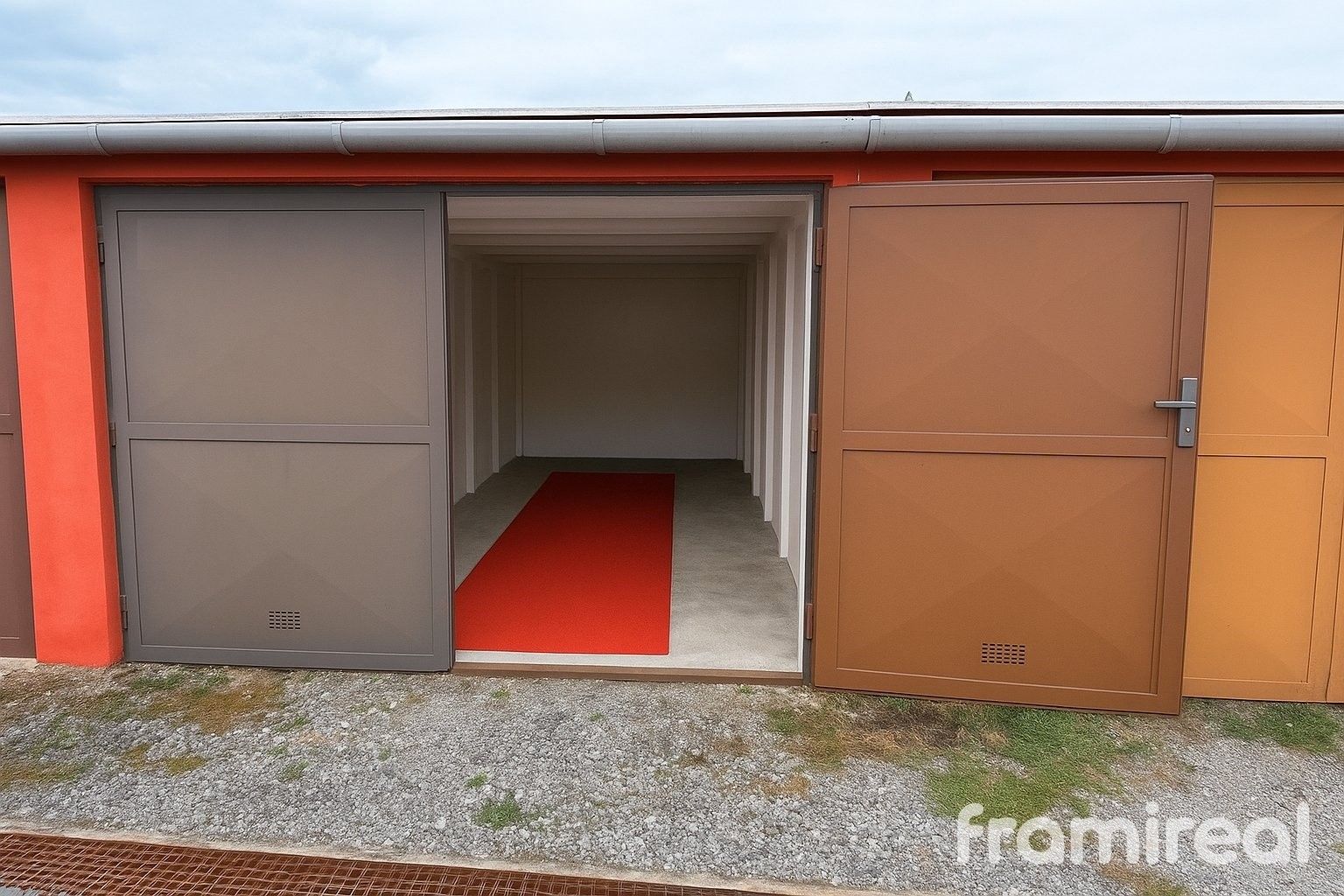 Garáže, Elplova, Brno, 19 m²