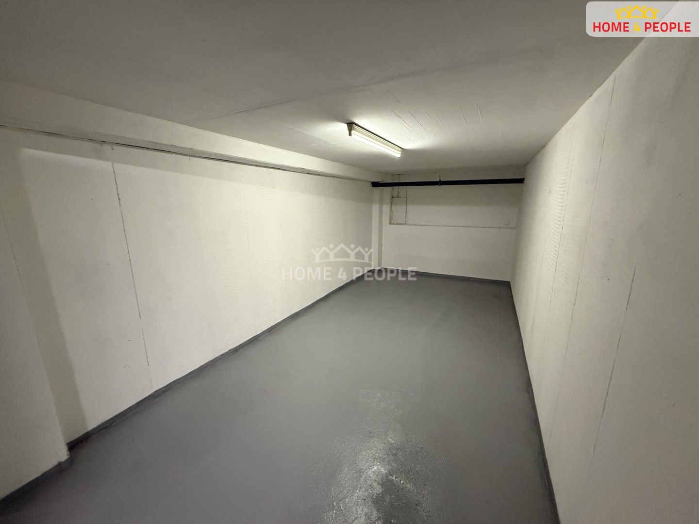 Garáže, Bašteckého, Praha, 18 m²