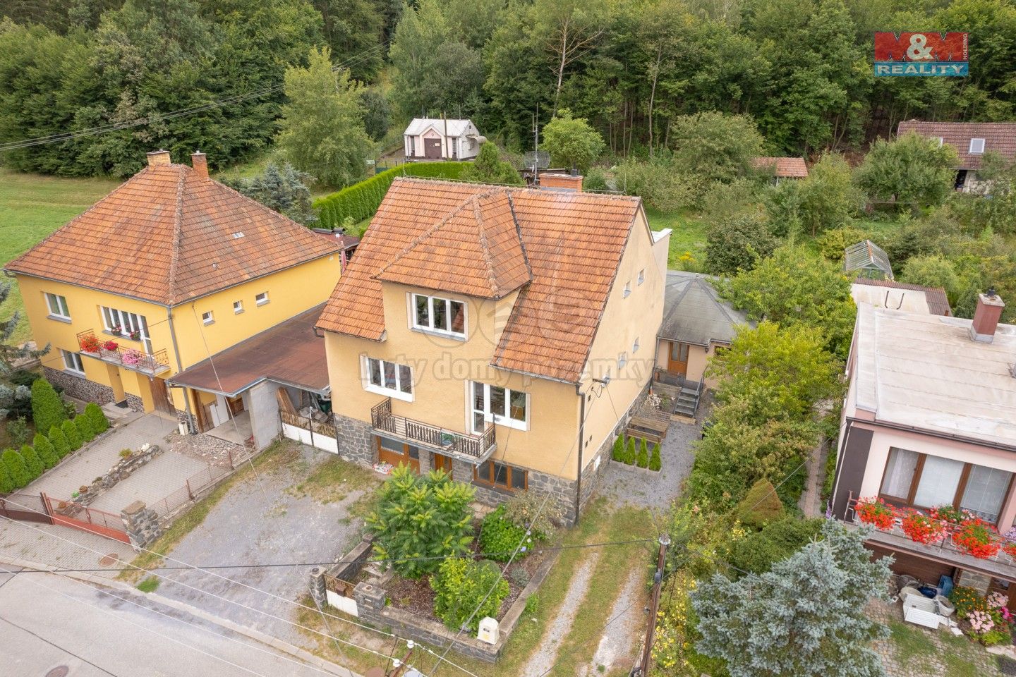 Rodinné domy, Křtiny, 273 m²