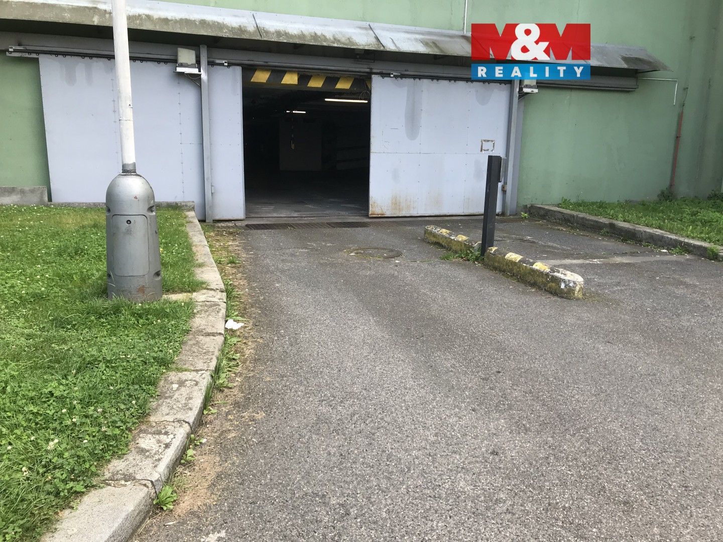 Ostatní, Štúrova, Praha, 16 m²