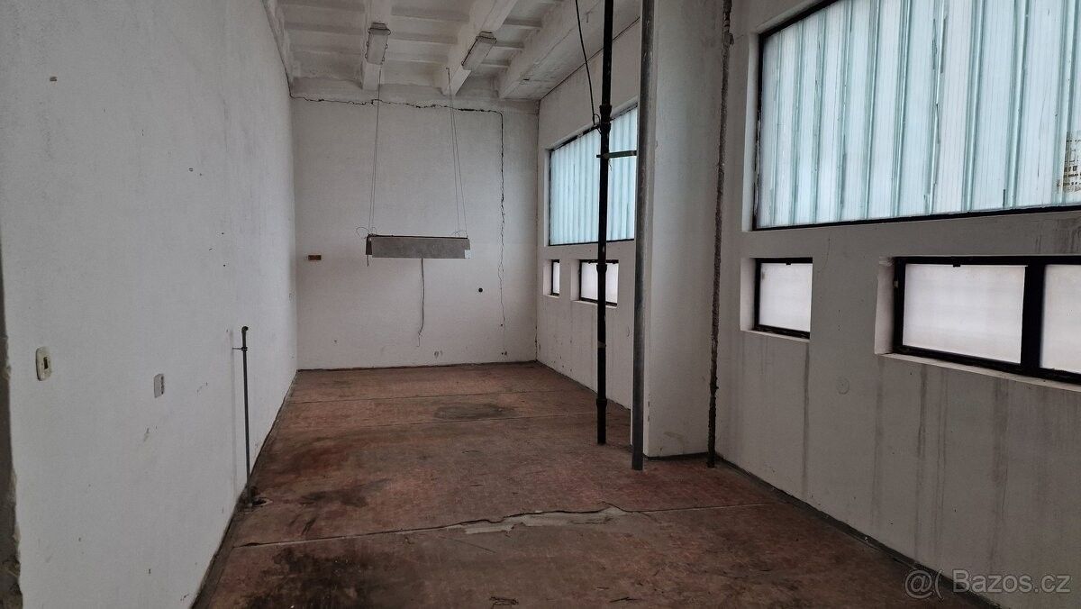 Sklady, Jihlava, 586 01