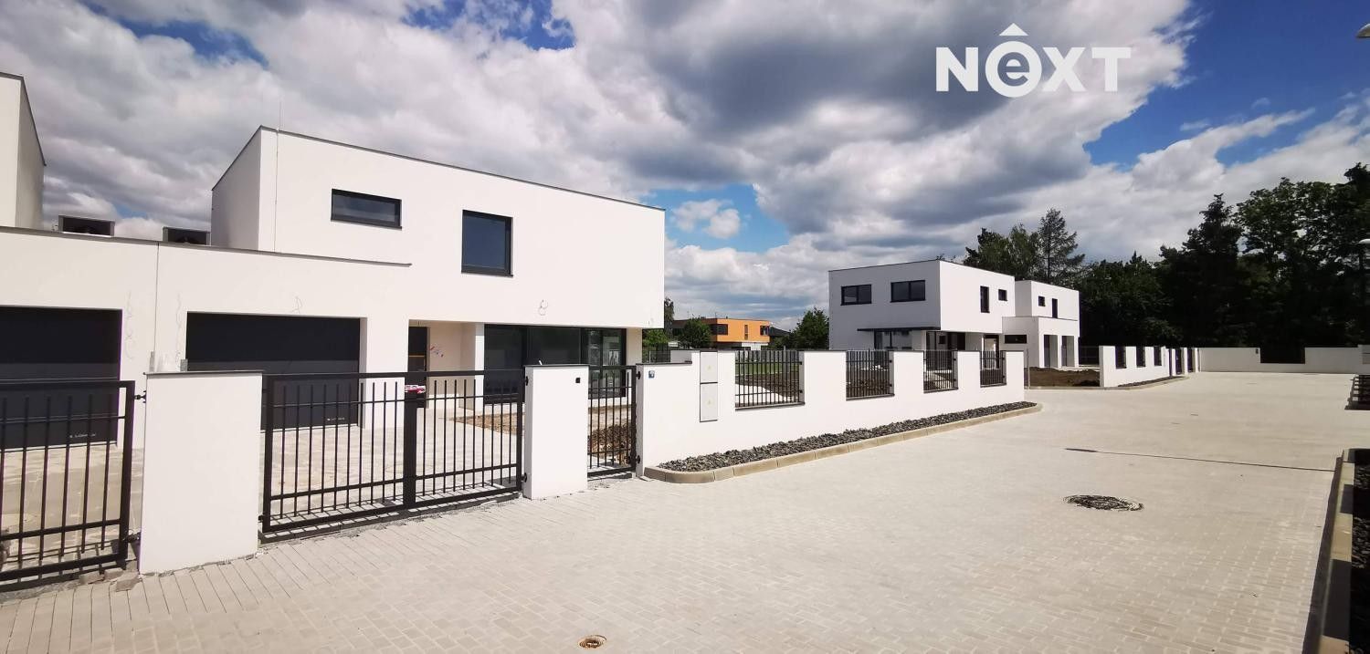 Prodej pozemek pro bydlení - Nechanice