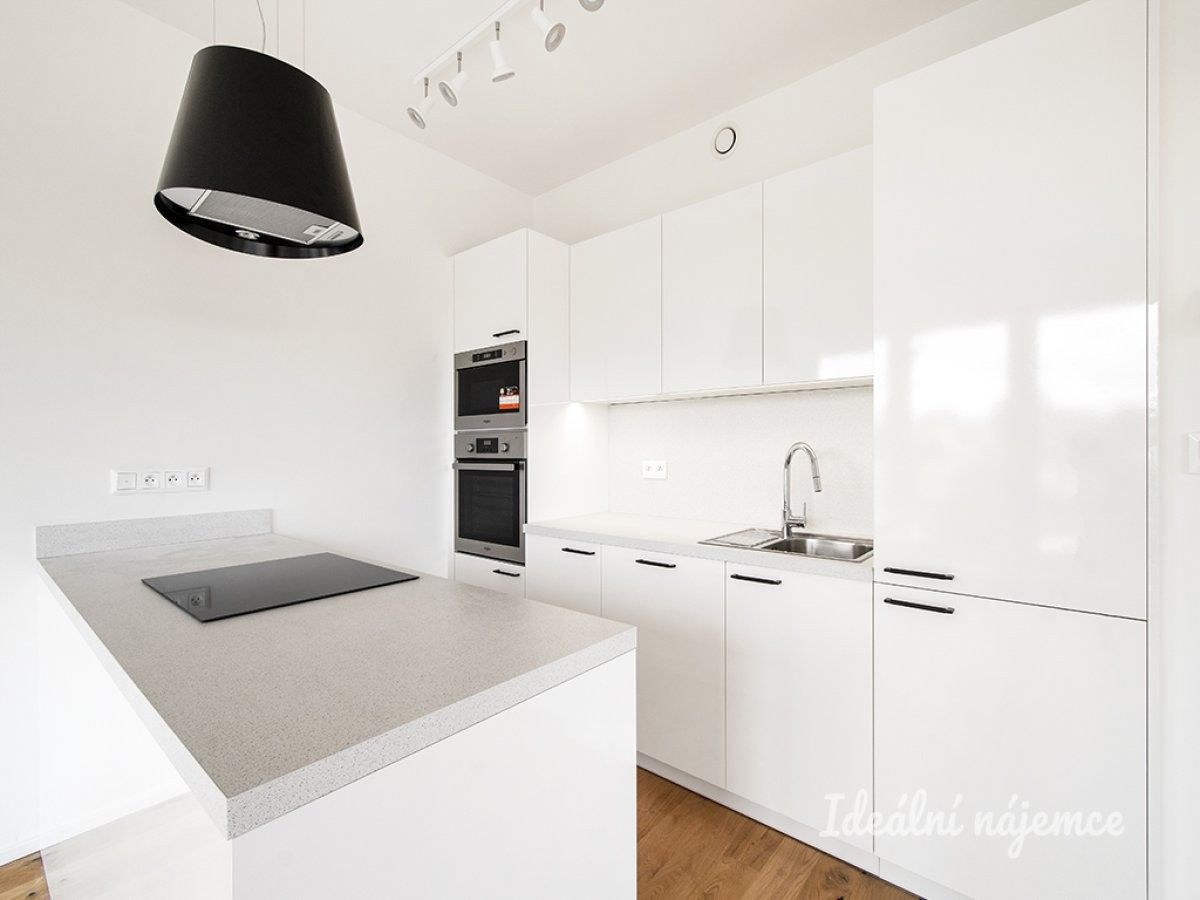 3+kk, Počernická, Praha, 97 m²