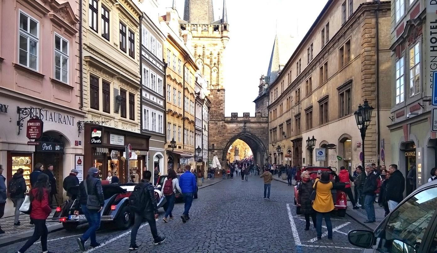 Obchodní prostory, Malostranské náměstí, Praha, 120 m²