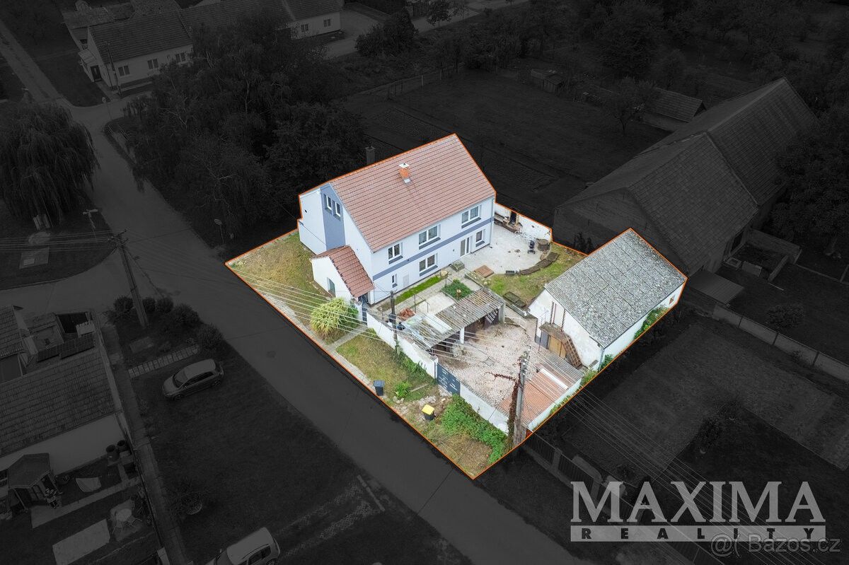 Rodinné domy, Březina, 682 01