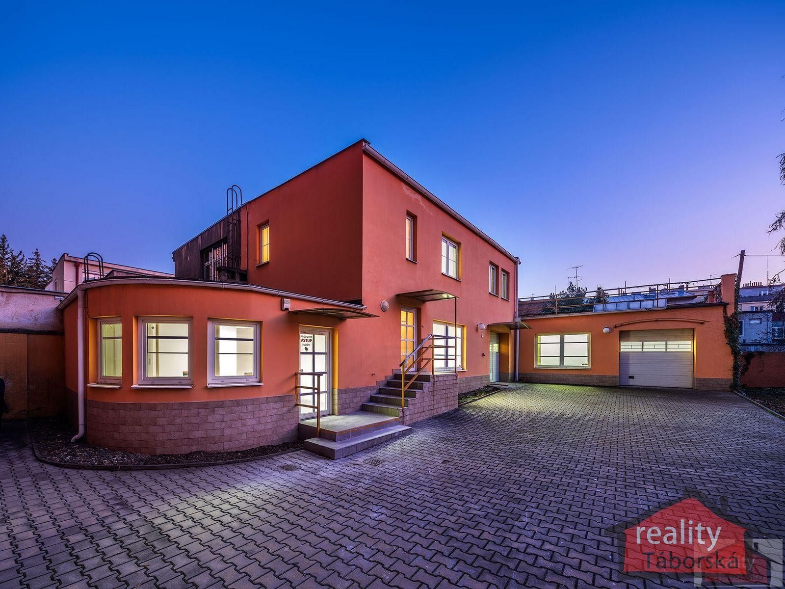 Vily, V olšinách, Praha, 220 m²