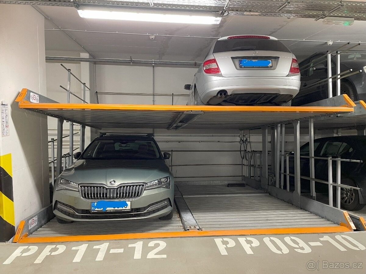 Garáže, Praha, 155 21