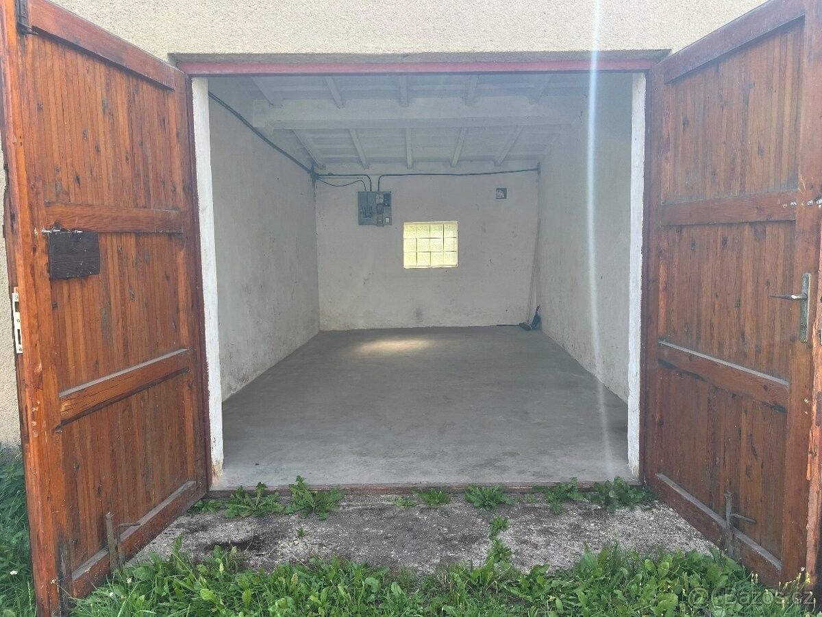 Garáže, Klatovy, 339 01