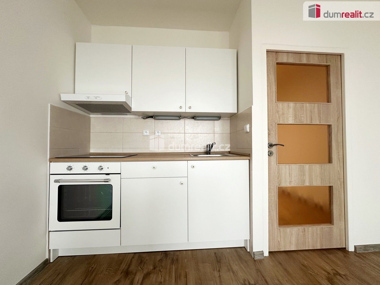 1+kk, Nad lesním divadlem, Praha, 24 m²