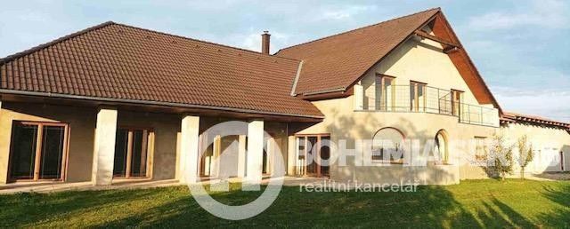 Rodinné domy, Hradiště na Písku, Staré Hradiště, 913 m²