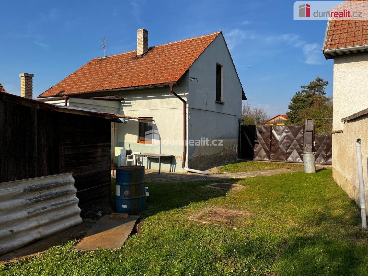 Prodej rodinný dům - Hostín u Vojkovic, 60 m²