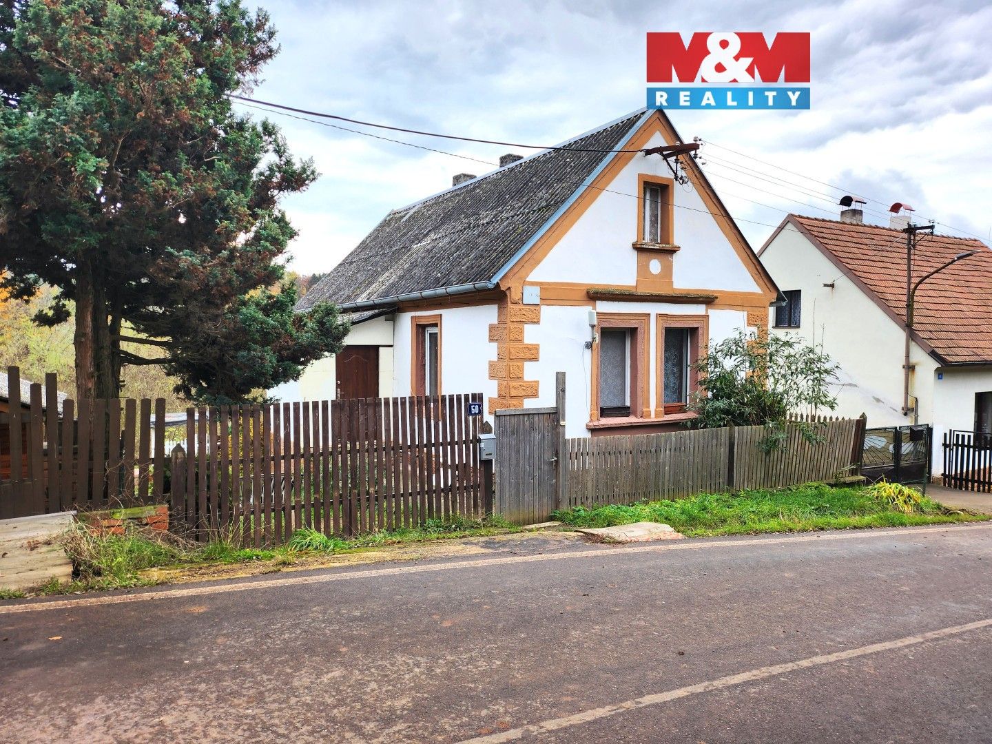 Rodinné domy, Mukoděly, Vroutek, 90 m²