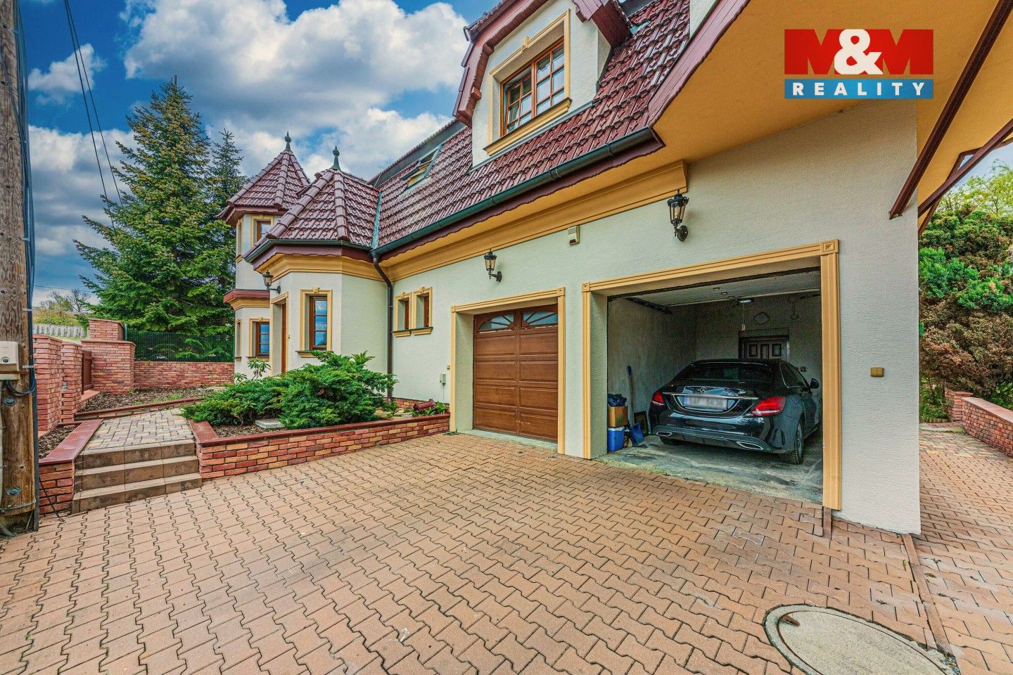 Prodej rodinný dům - Dobrošovská, Praha, 295 m²