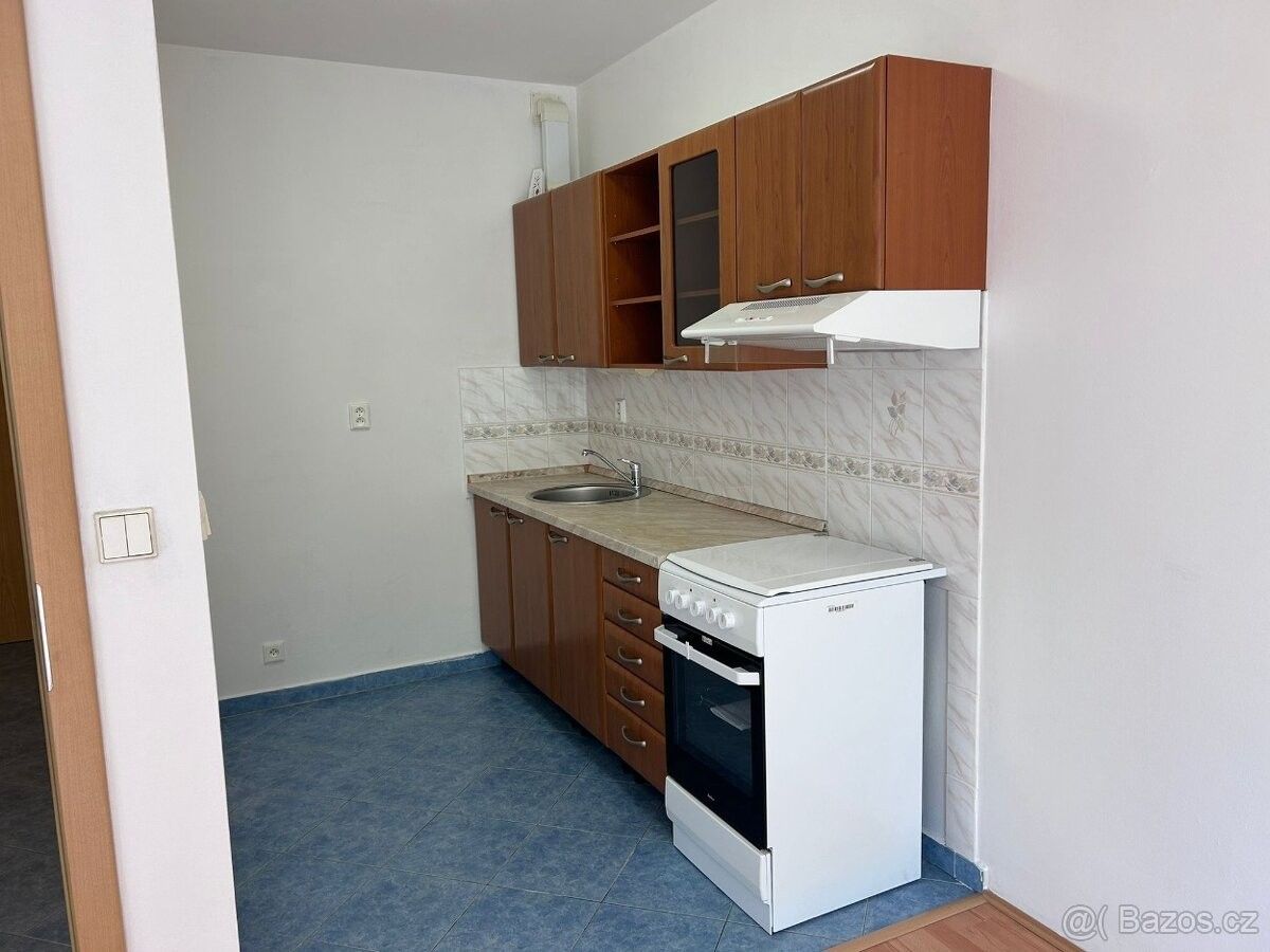 Prodej byt 1+kk - Praha, 102 00, 46 m²