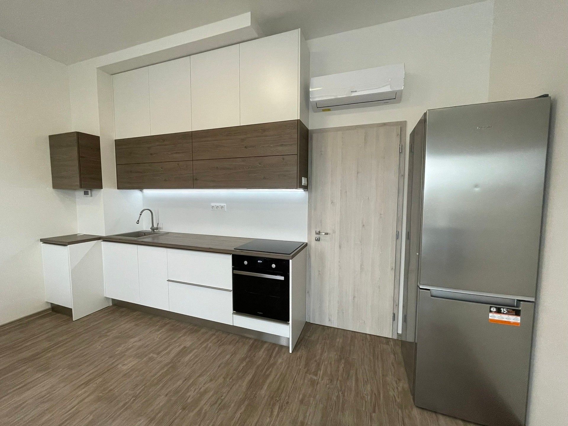 Pronájem byt 2+kk - Na Vyhlídce, Rosice, 52 m²