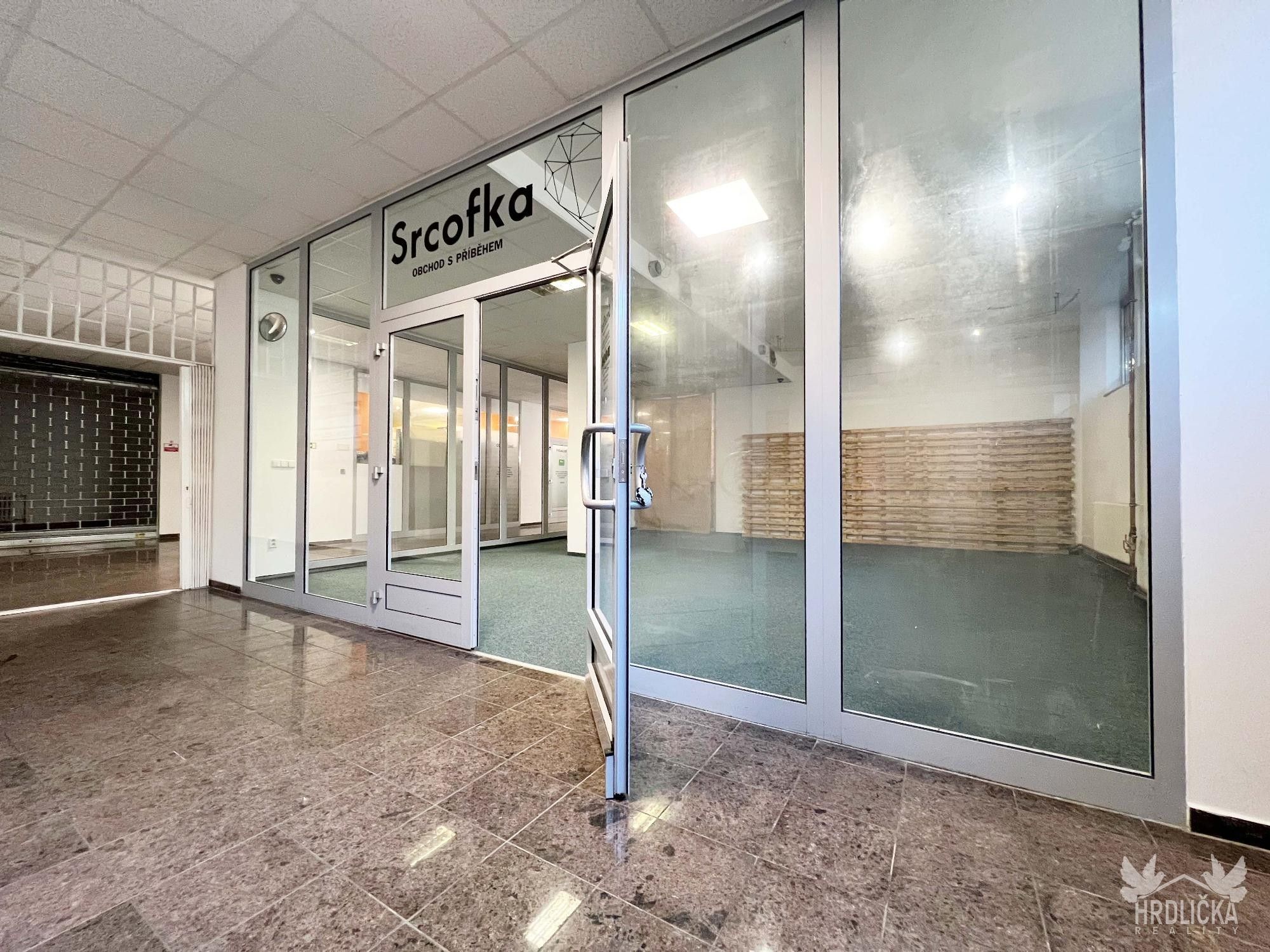 Obchodní prostory, I, Strakonice, 61 m²