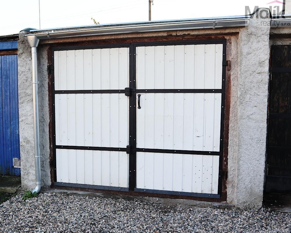 Garáže, nám. 5. května, Obrnice, 24 m²