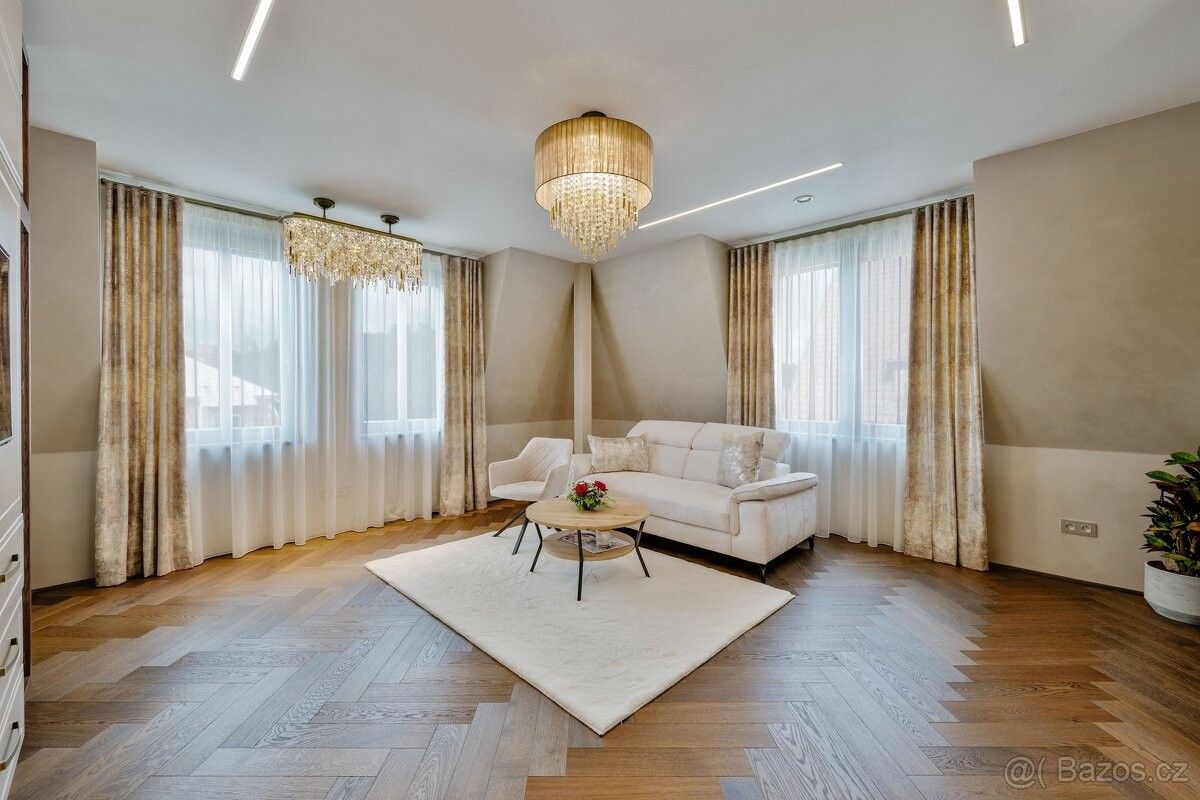 Byty, Tábor, 390 01