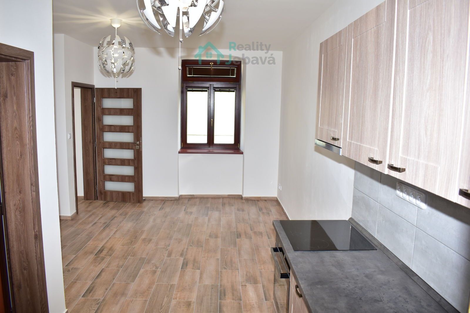 Pronájem byt 2+kk - Filištínská, Chrudim, 45 m²