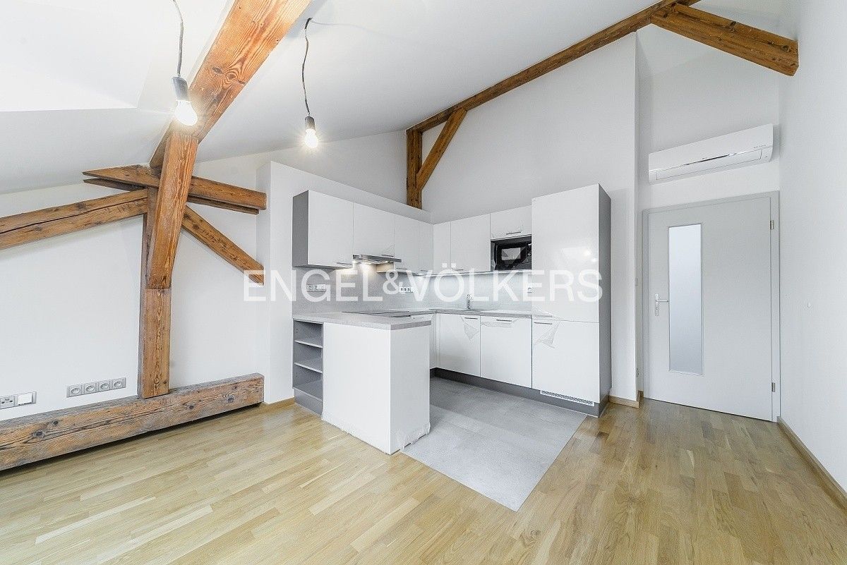 2+kk, Vinohradská, Praha, 53 m²