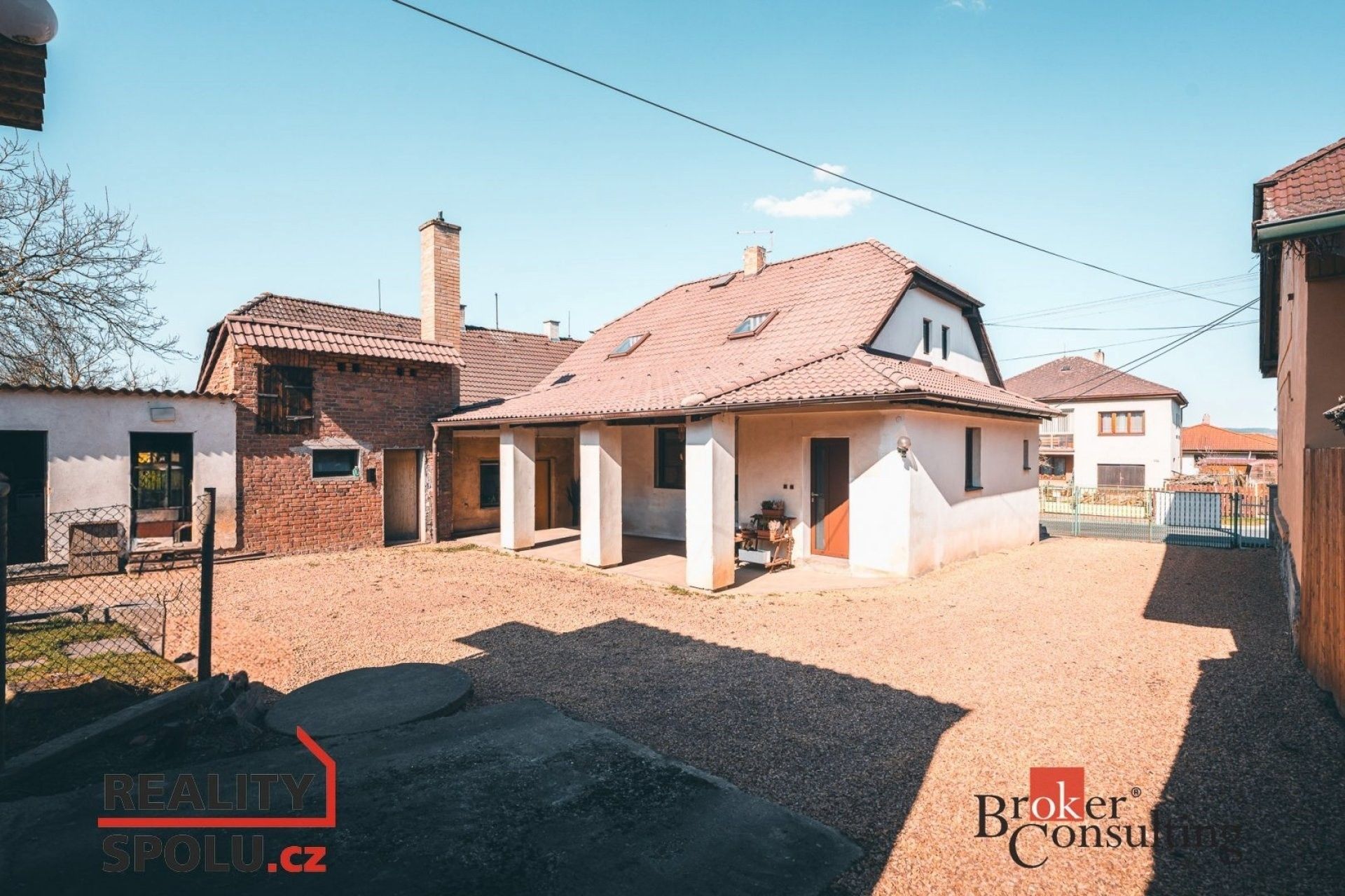 Rodinné domy, Litohlavy, 340 m²