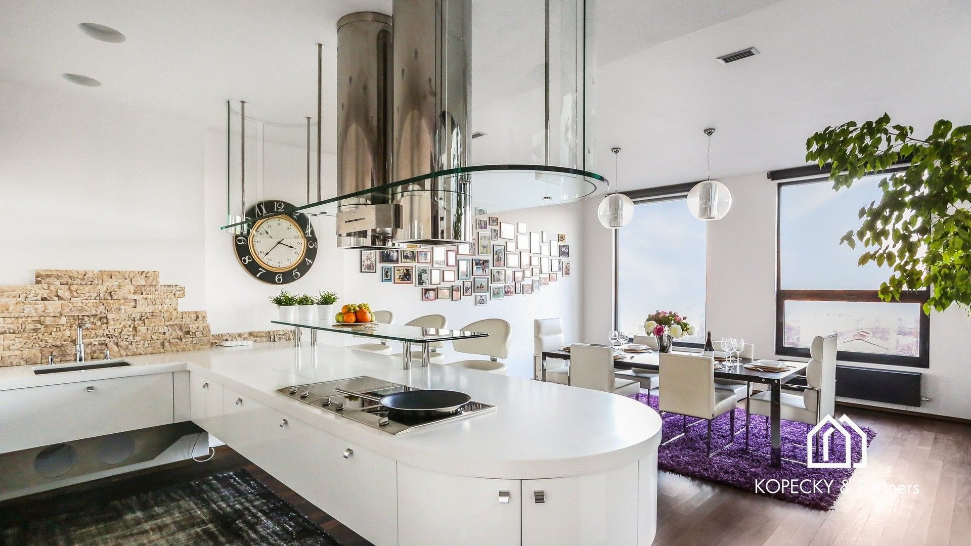 Prodej byt - Křížová, Praha, 428 m²