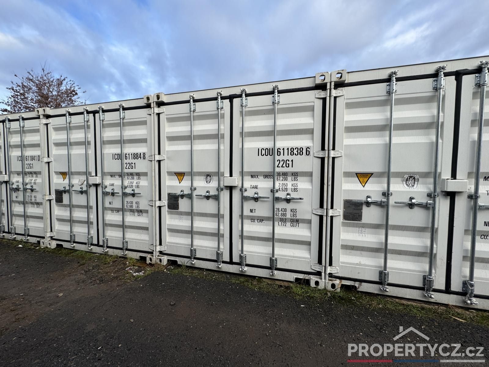 Sklady, K Žižkovu, Praha, 140 m²