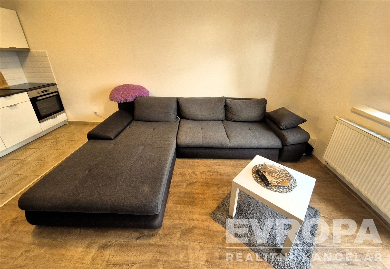 Prodej byt 1+kk - Švihovská, Praha, 37 m²