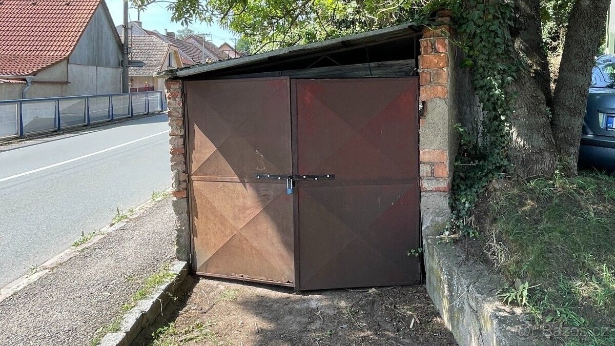 Garáže, Týnec nad Labem, 281 26