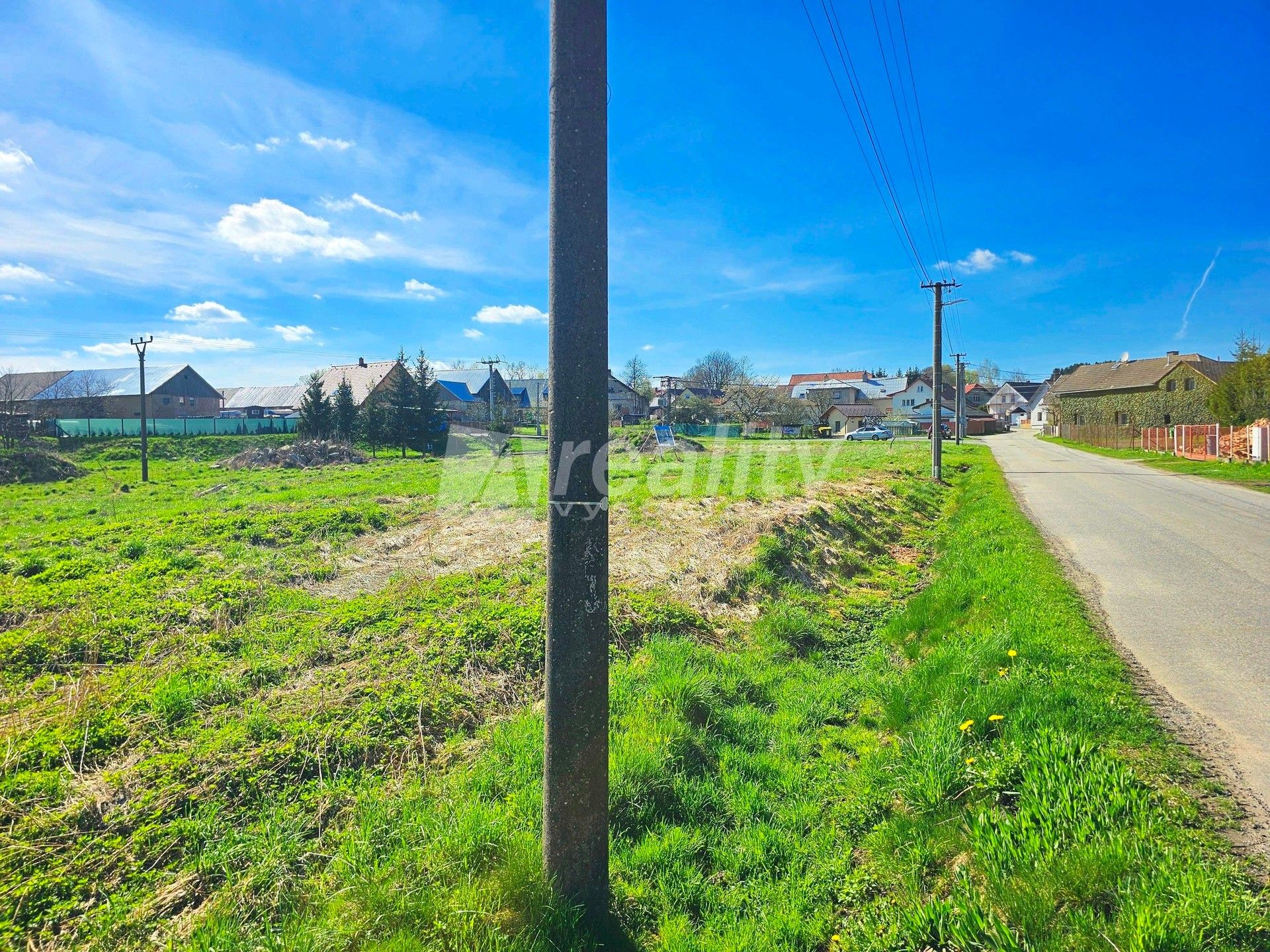 Prodej pozemek pro bydlení - Lhotka