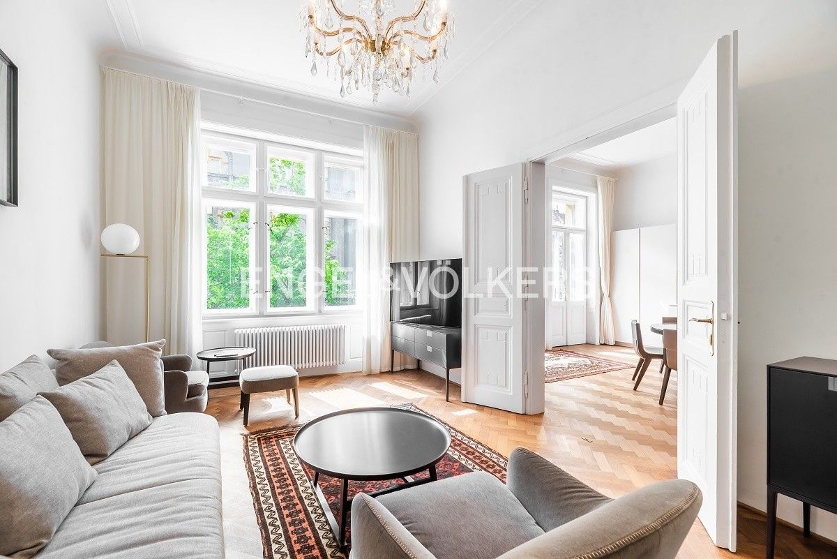 4+kk, Pařížská, Praha, 120 m²