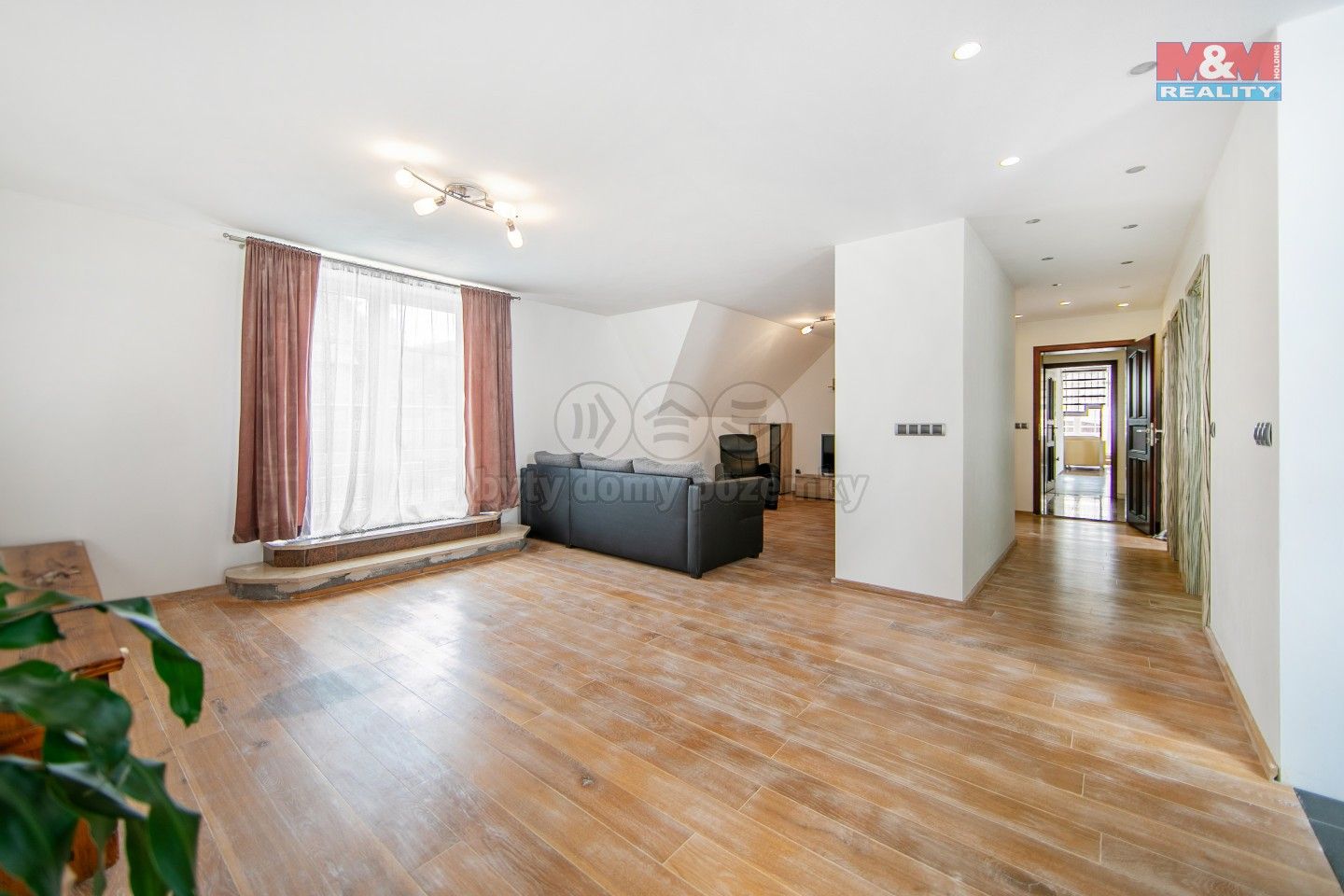 Prodej rodinný dům - Cheznovice, 392 m²