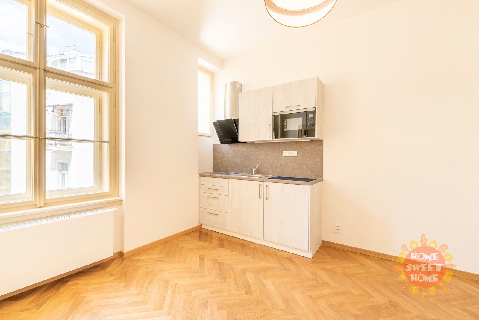 2+kk, Kozí, Praha, 39 m²