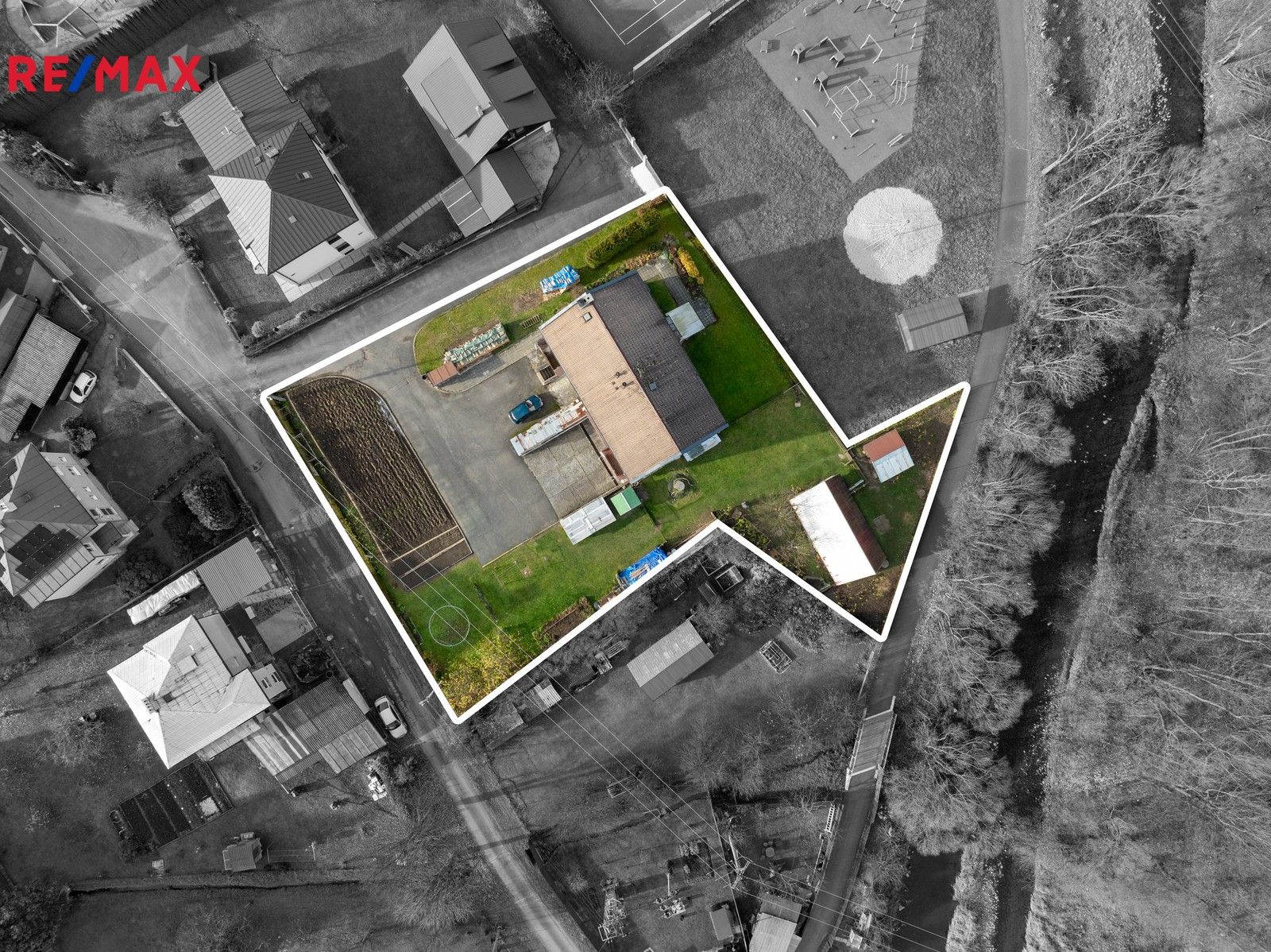 Rodinné domy, Lesní, Karolinka, 366 m²