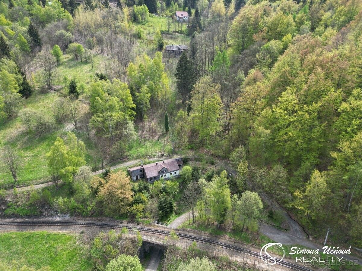 Chaty, Desná v Jizerských horách, 468 61, 195 m²