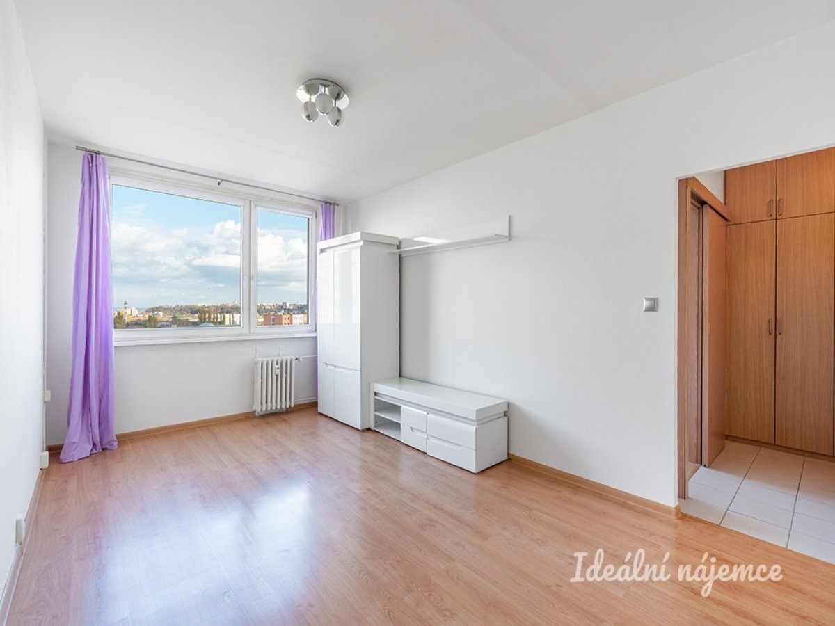 2+kk, Ciolkovského, Praha, 41 m²