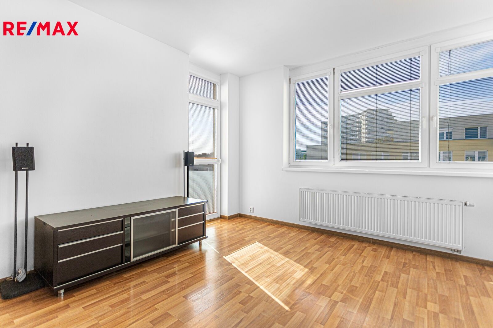 Pronájem byt 3+kk - Zrzavého, Praha, 70 m²