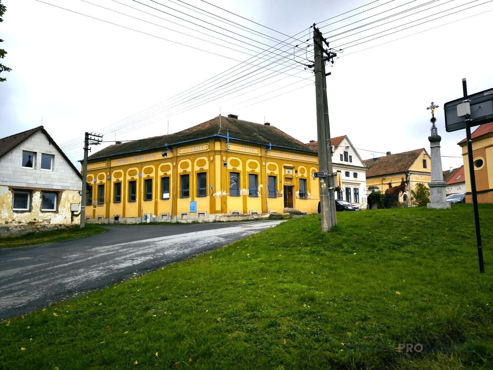 Obchodní prostory, Černotín, Dnešice, 268 m²