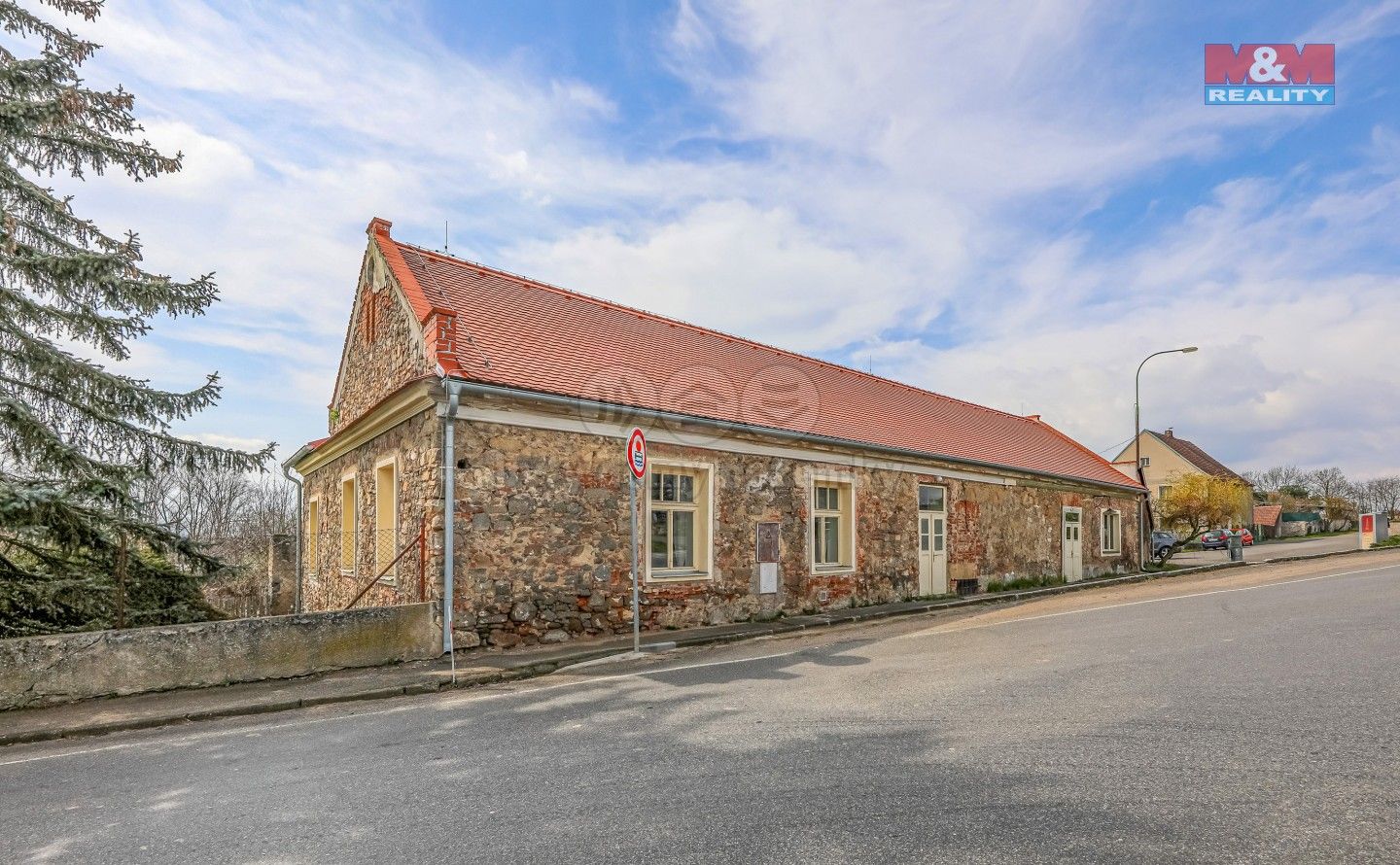 Prodej obchodní prostory - Nalžovice, 290 m²