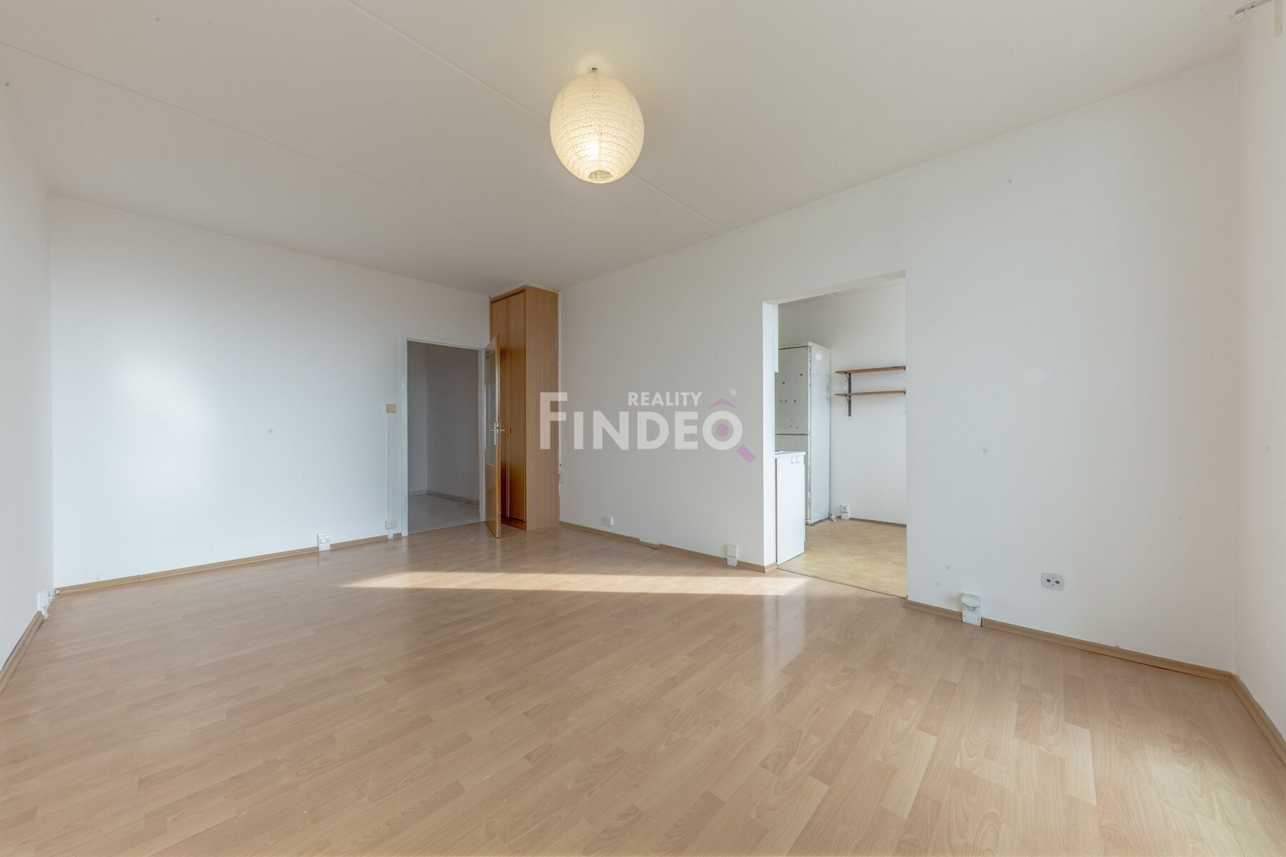 Prodej byt 3+1 - Hnězdenská, Praha, 69 m²