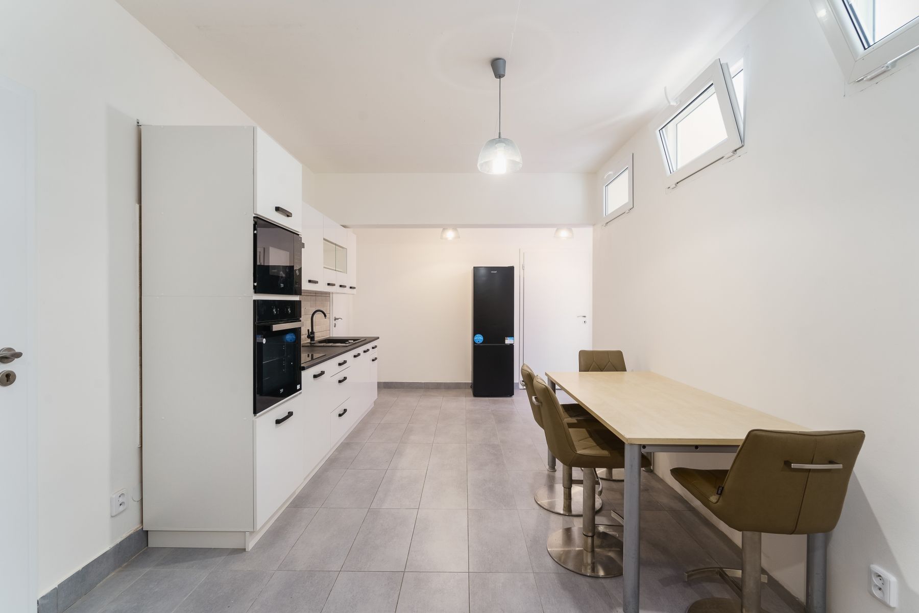 Prodej byt 2+kk - Třinecká, Praha, 51 m²