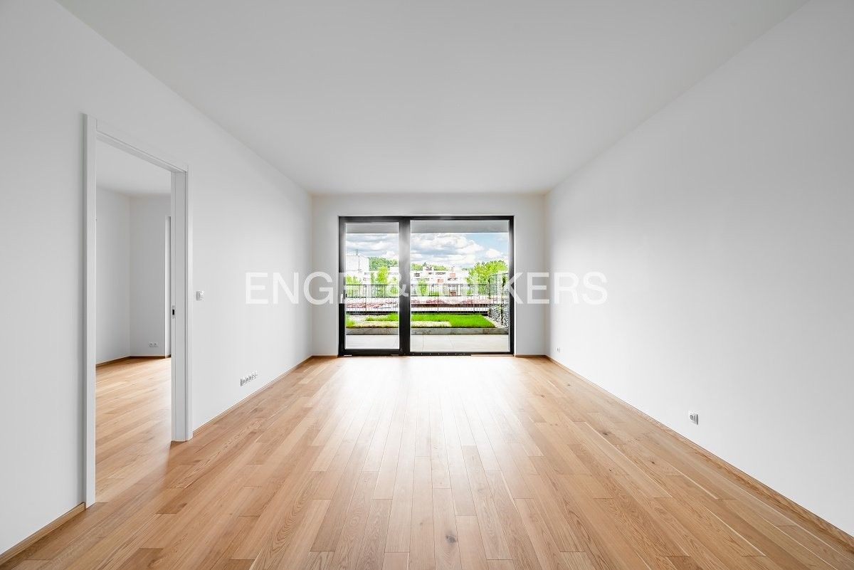 2+kk, Jankovcova, Praha, 63 m²