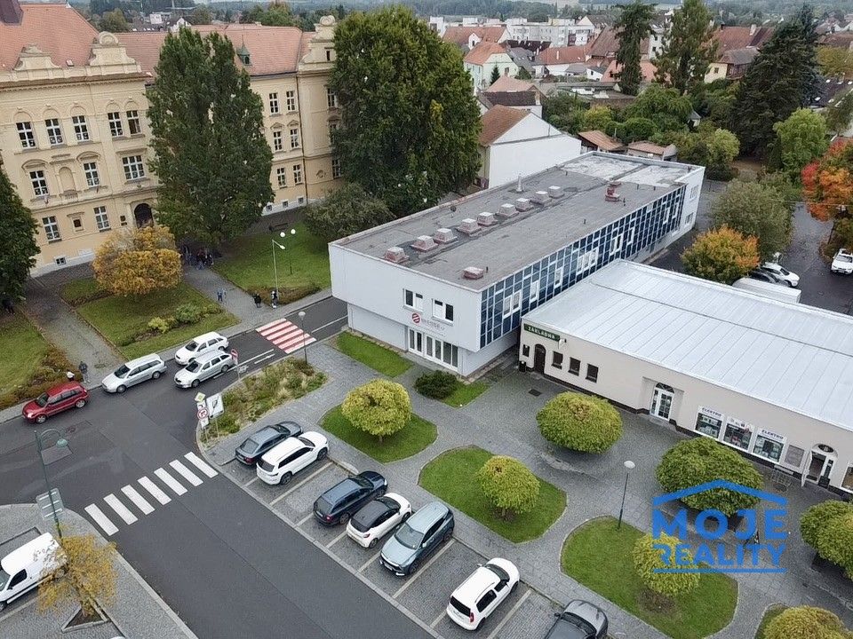 Obchodní prostory, Blatná, 464 m²