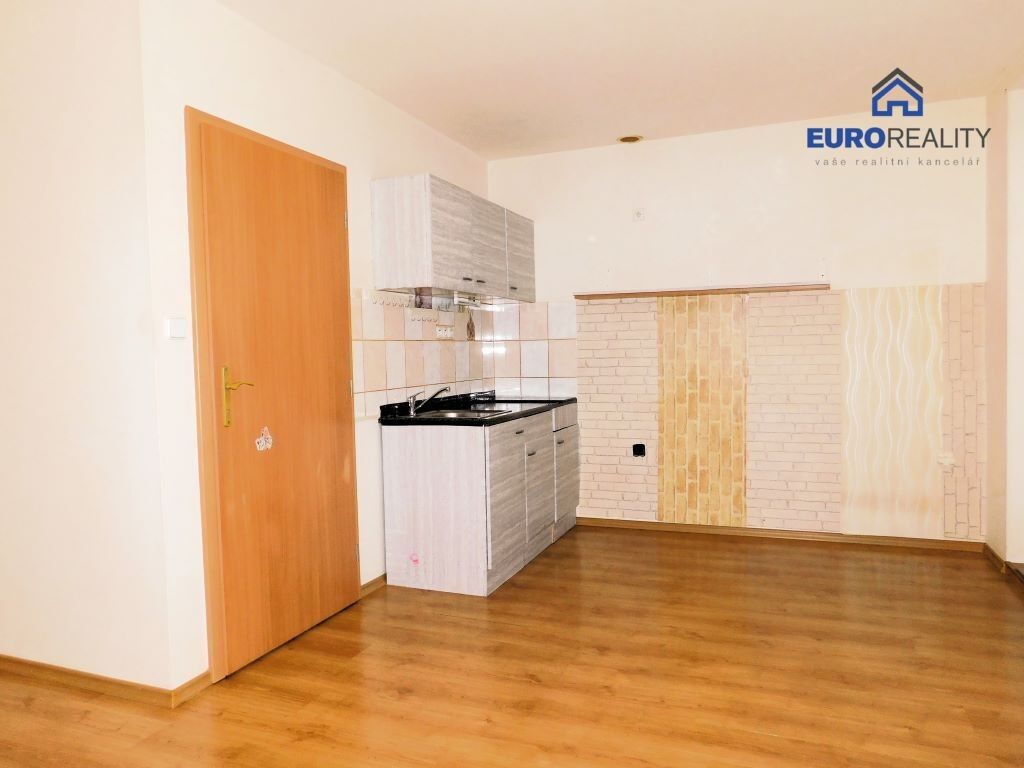 Prodej byt 1+kk - Slepá, Milovice, 34 m²