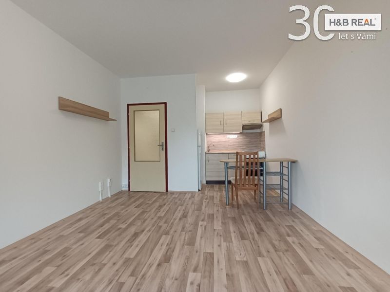 Pronájem byt 1+kk - Dolní Jasenka, Vsetín, 27 m²