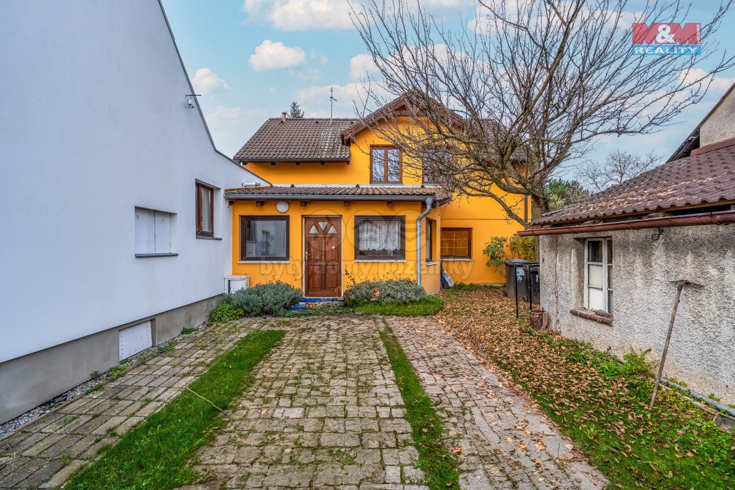 Prodej rodinný dům - Nad Mostem, Kněževes, 144 m²