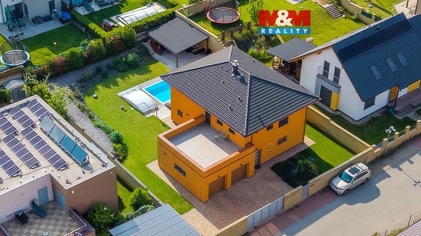 Rodinné domy, U Skalky, Veleň, 229 m²