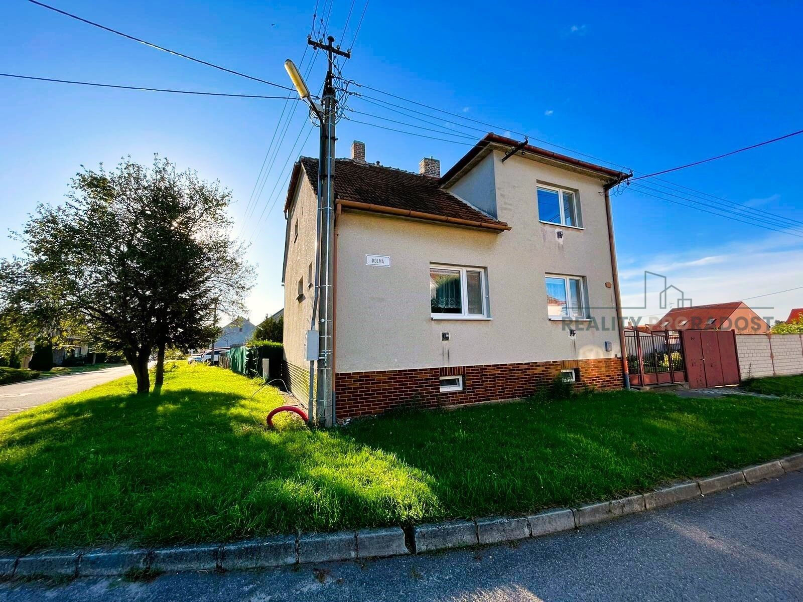 Prodej rodinný dům - Lužice, 350 m²