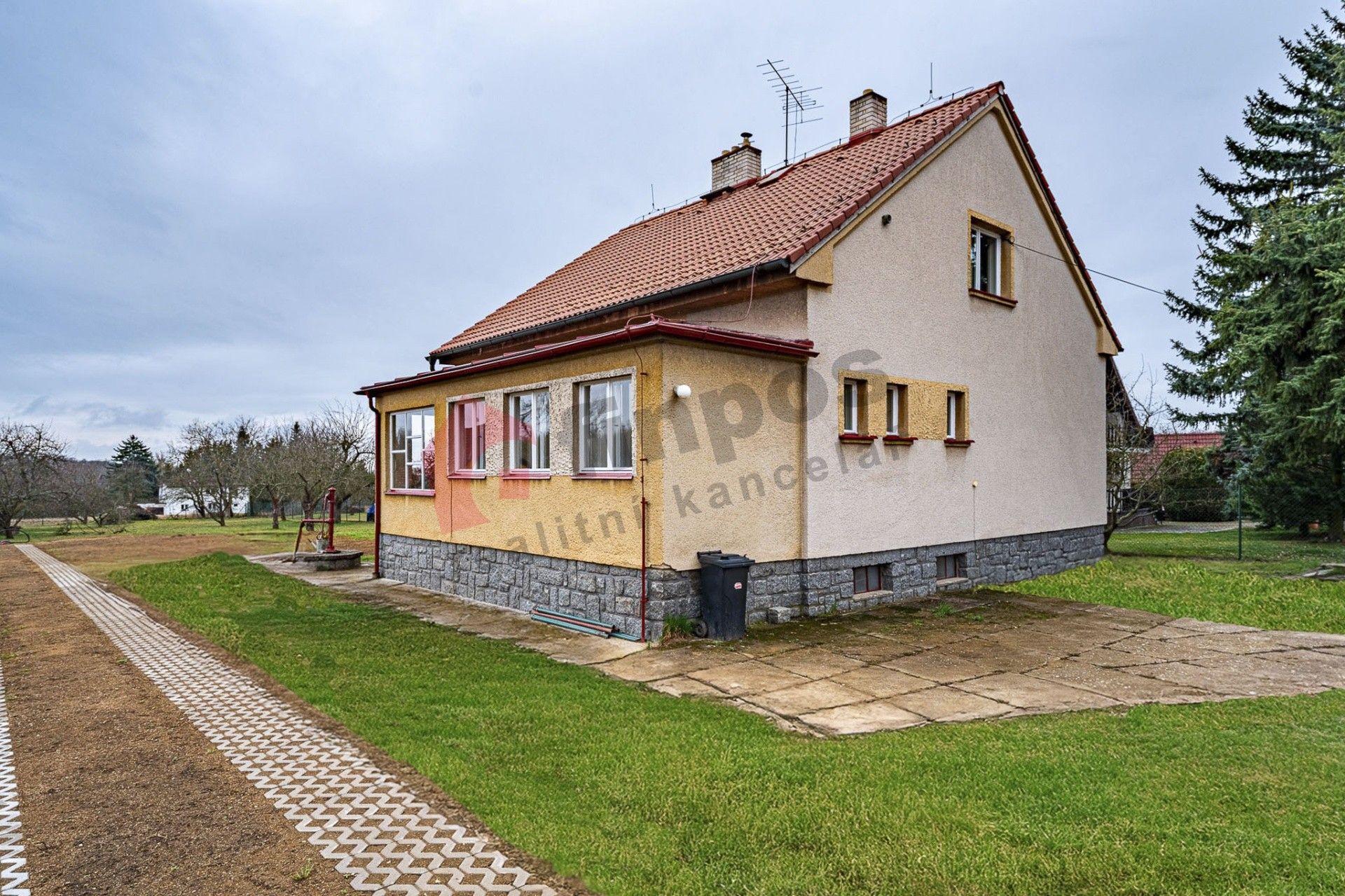 Rodinné domy, Šternberská, Divišov, 125 m²