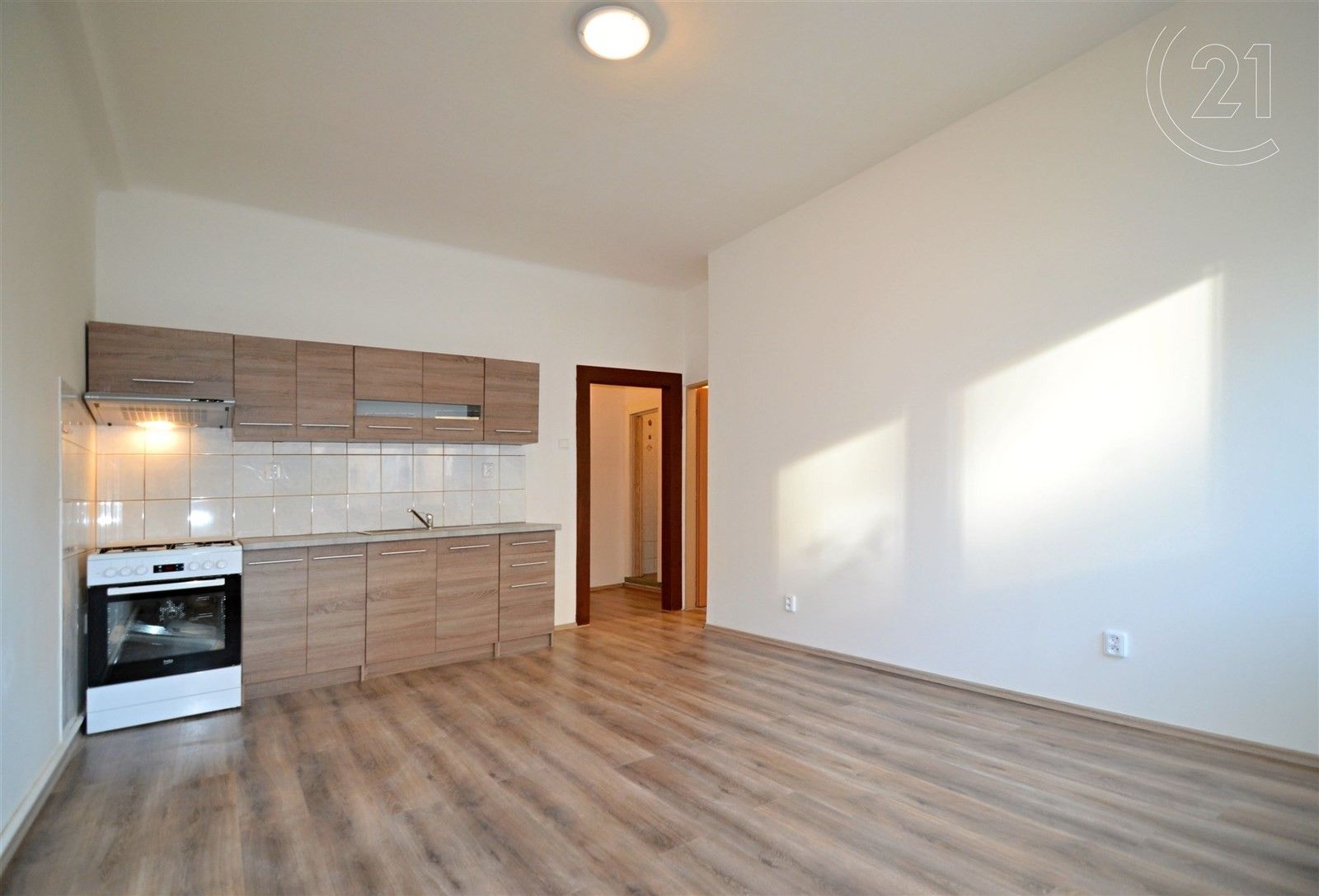 2+kk, Osadní, Praha, 44 m²